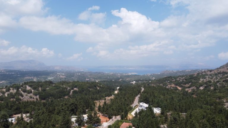 LARGE PLOT OF LAND IN GAVALOHORI