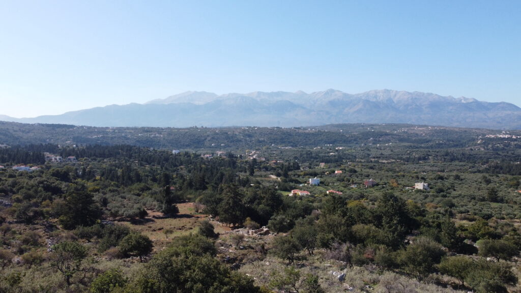 JOLI TERRAIN AVEC VUE MER PROCHE DE KAMPIA