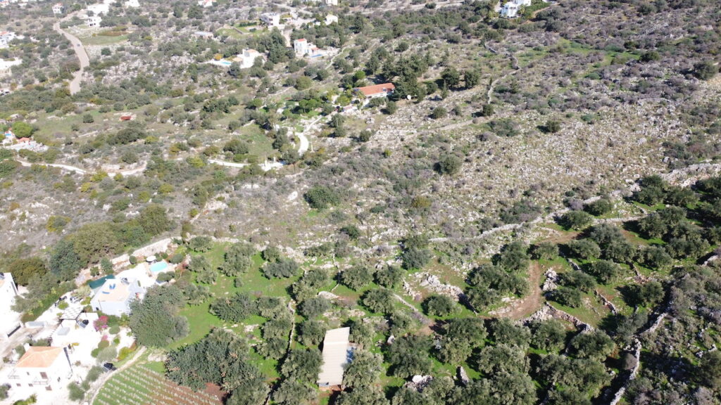 TERRAIN AVEC VUE MER A KAMPIA