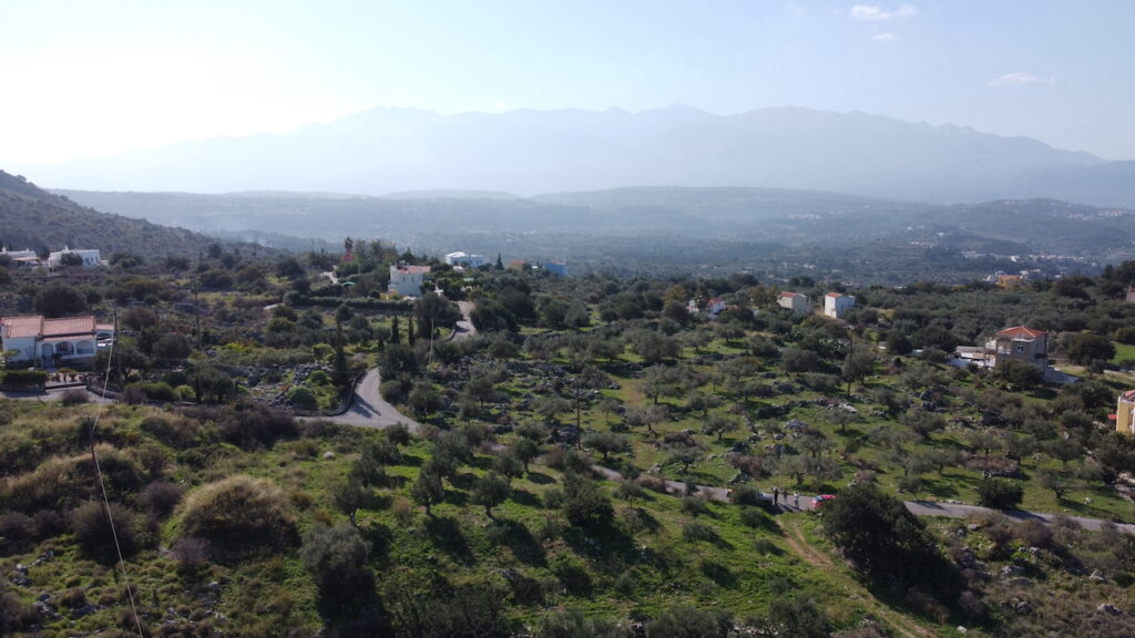 TERRAIN AVEC VUE MER A KAMPIA