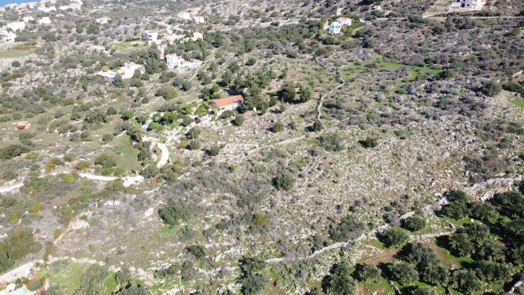 TERRAIN AVEC VUE MER A KAMPIA