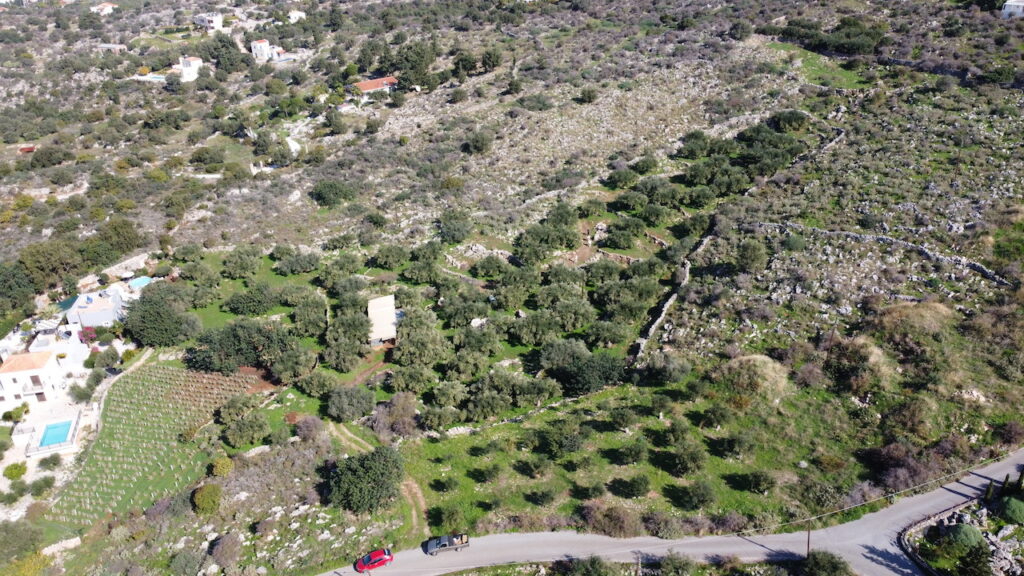 TERRAIN AVEC VUE MER A KAMPIA