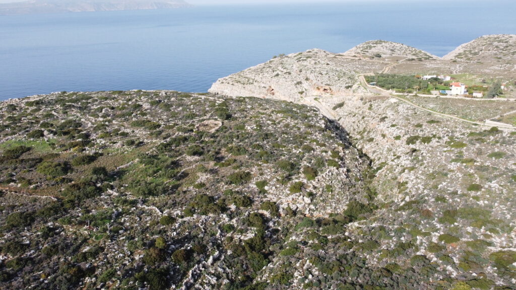 GRAND TERRAIN AVEC UNE VUE IMPRENABLE SUR LA MER À KOKKINO CHORIO