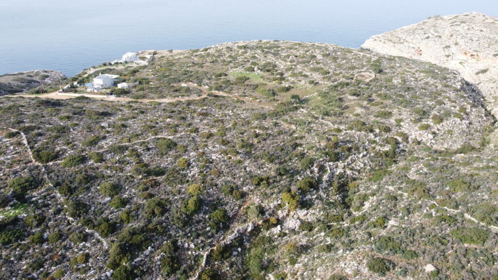 GRAND TERRAIN AVEC UNE VUE IMPRENABLE SUR LA MER À KOKKINO CHORIO