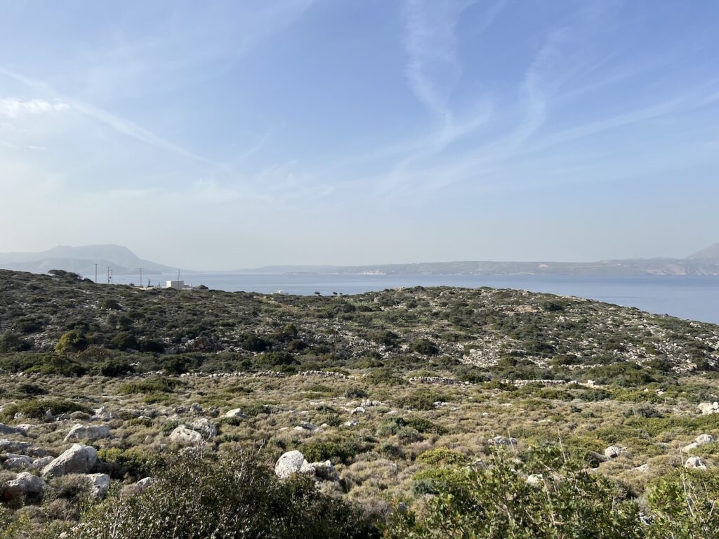 GRAND TERRAIN AVEC UNE VUE IMPRENABLE SUR LA MER À KOKKINO CHORIO