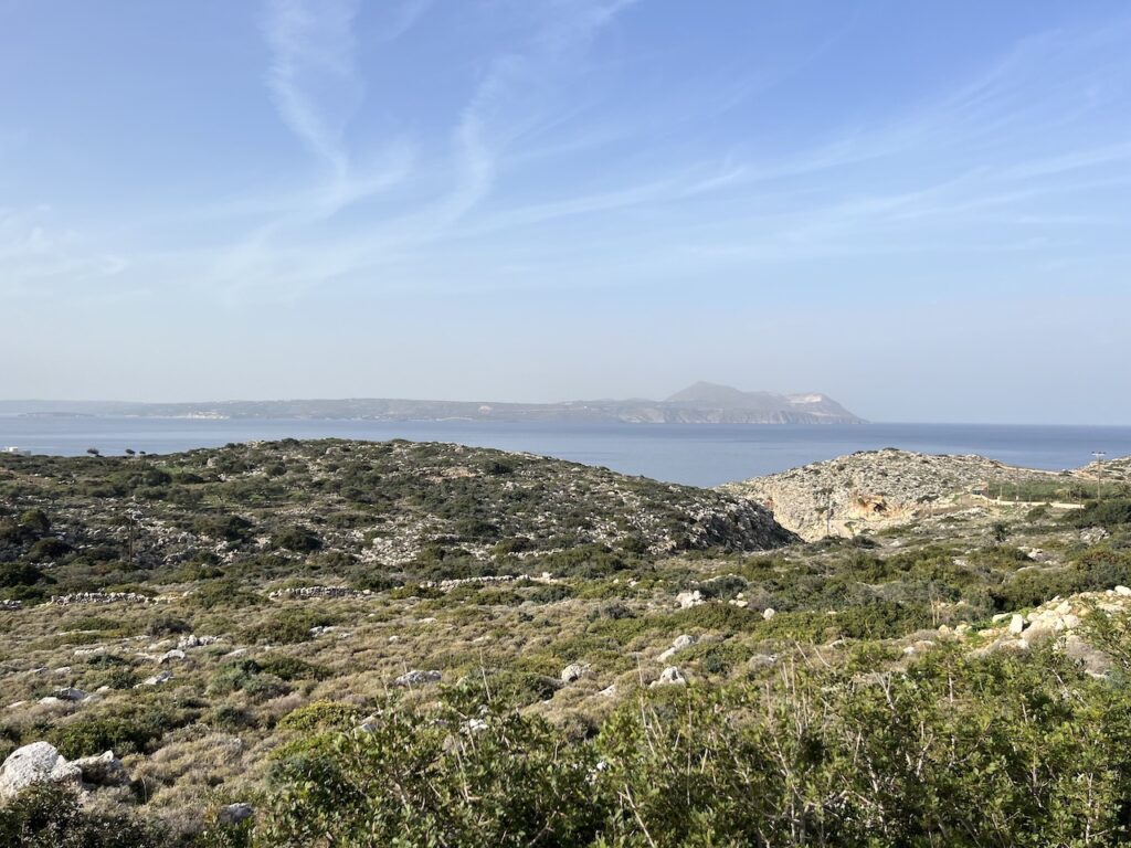 GRAND TERRAIN AVEC UNE VUE IMPRENABLE SUR LA MER À KOKKINO CHORIO