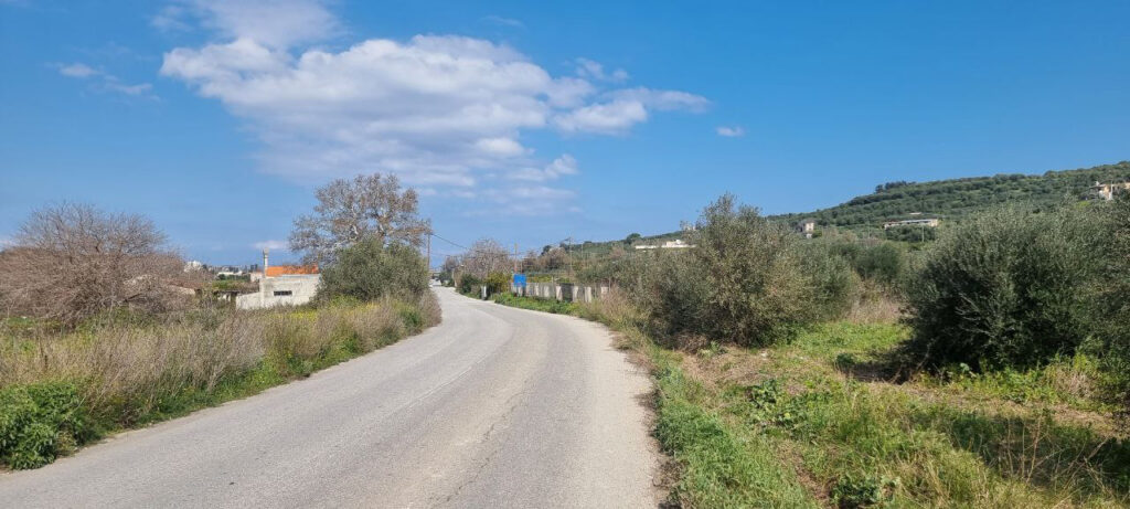 LAND PLOT WITH MOUNTAIN VIEW IN KALYVES