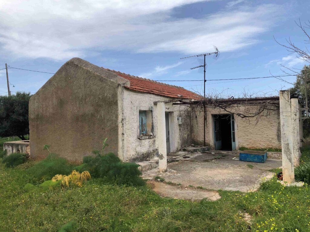 A HOUSE FOR RESTORATION IN HORDAKI