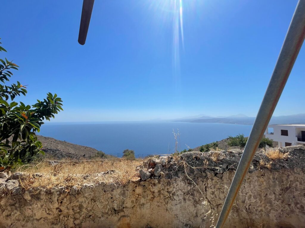 HOUSE WITH OWERLOOKING SEA VIEW IN LIKOTINAREA