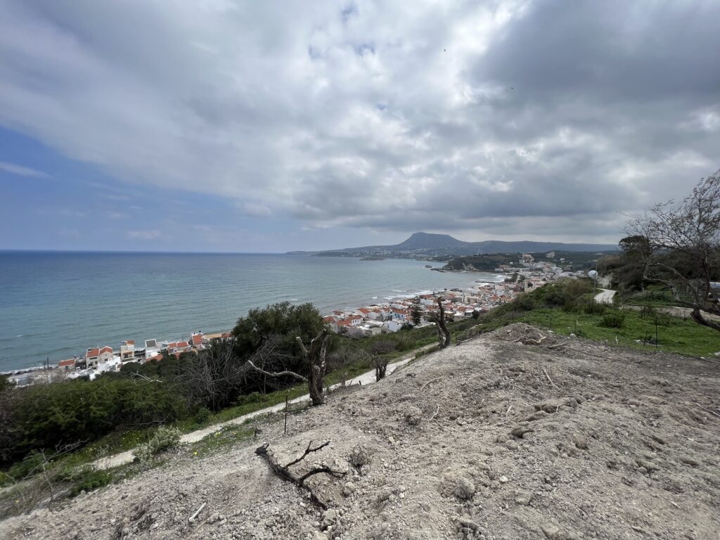 TERRAIN AVEC VUE MER INCROYABLE À KALYVES