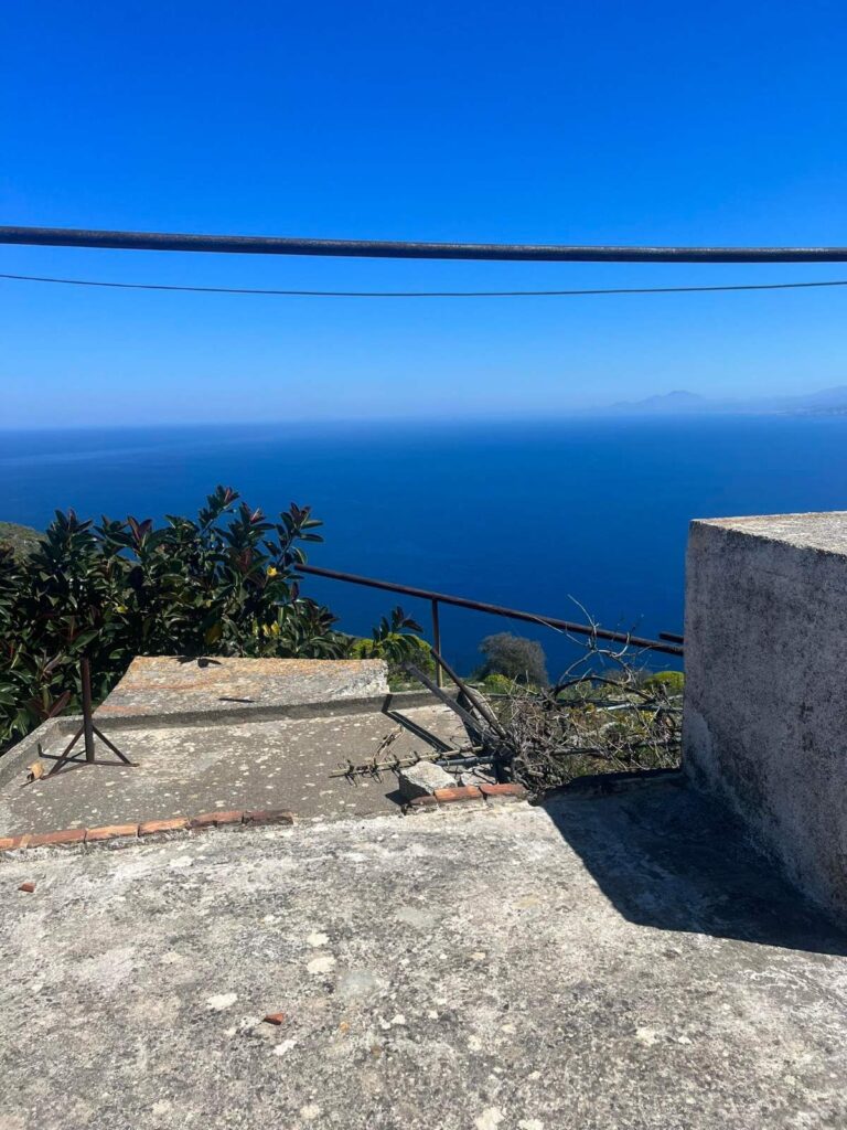 MAISON AVEC VUE SUR LA MER À LIKOTINAREA