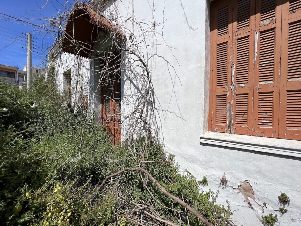 OLD HOUSE IN CHANIA READY FOR RENOVATION.