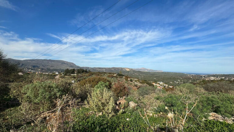 BIG PLOT WITH SEA VIEWS FOR SALE