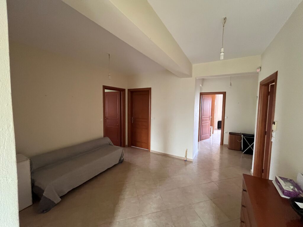 BIG DETACHED HOUSE FOR SALE IN PAGALOCHORI