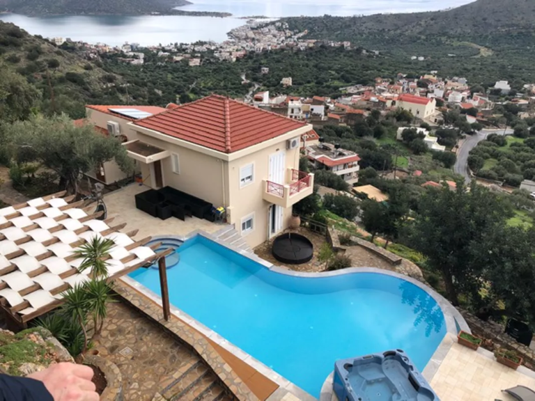 PERFECT VILLA WITH A POOL IN ELOUNDA