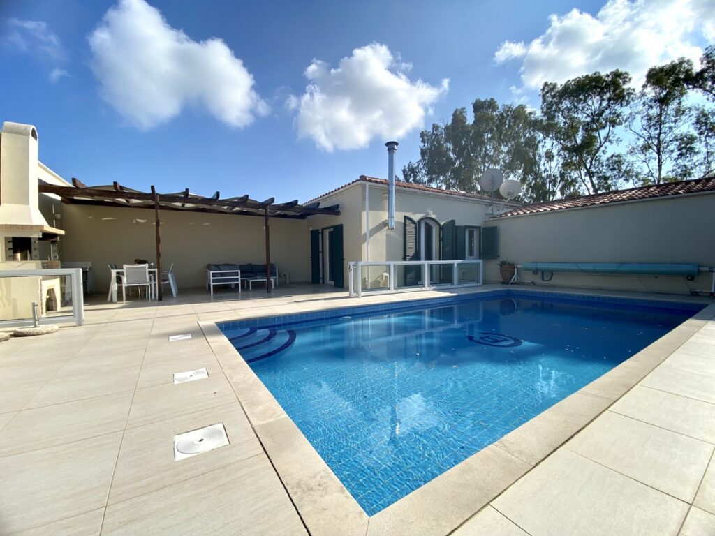 WONDERFUL 4BED VILLA WITH PRIVATE POOL FOR SALE IN LITSARDA