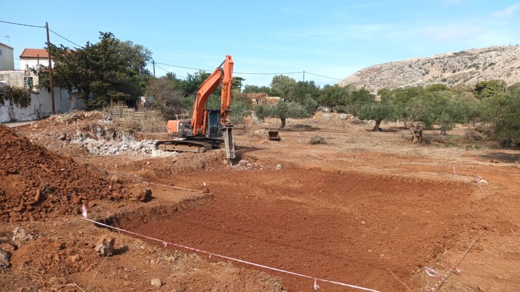 WONDERFUL VILLA UNDER CONSTRUCTION IN DRAPANOS