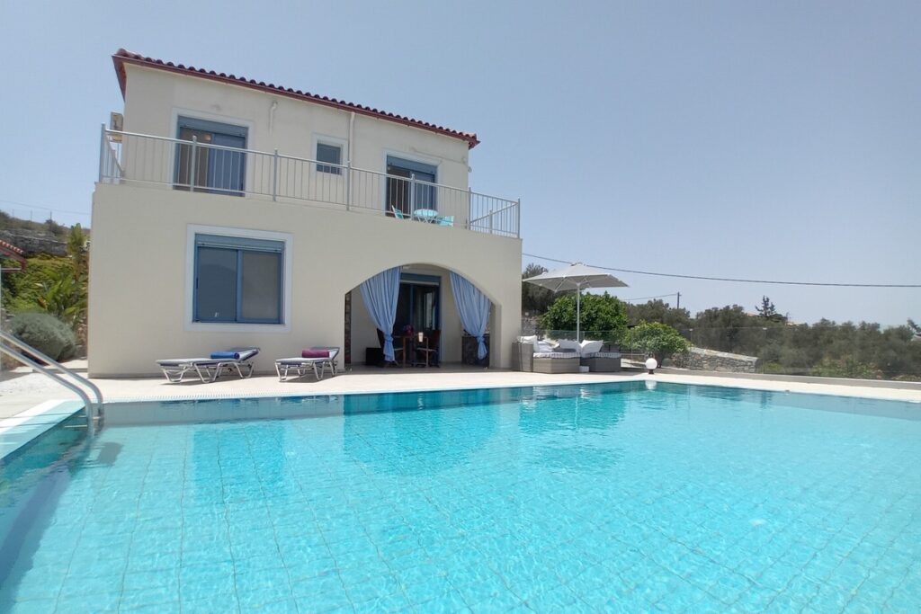 A VENDRE VILLA VUE MER AVEC PISCINE PRIVEE