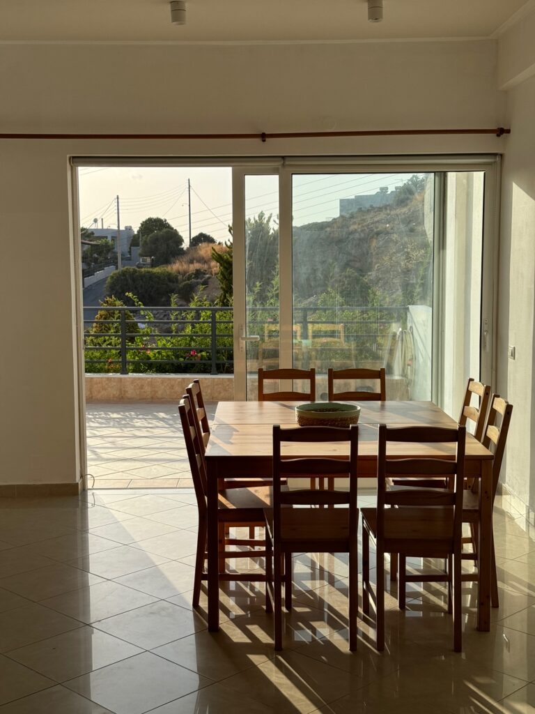 FOR RENT APARTMENT IN A COMPLEX IN HERAKLION