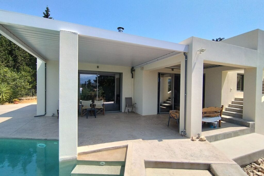 DETACHED VILLA FOR SALE IN GAVALOHORI