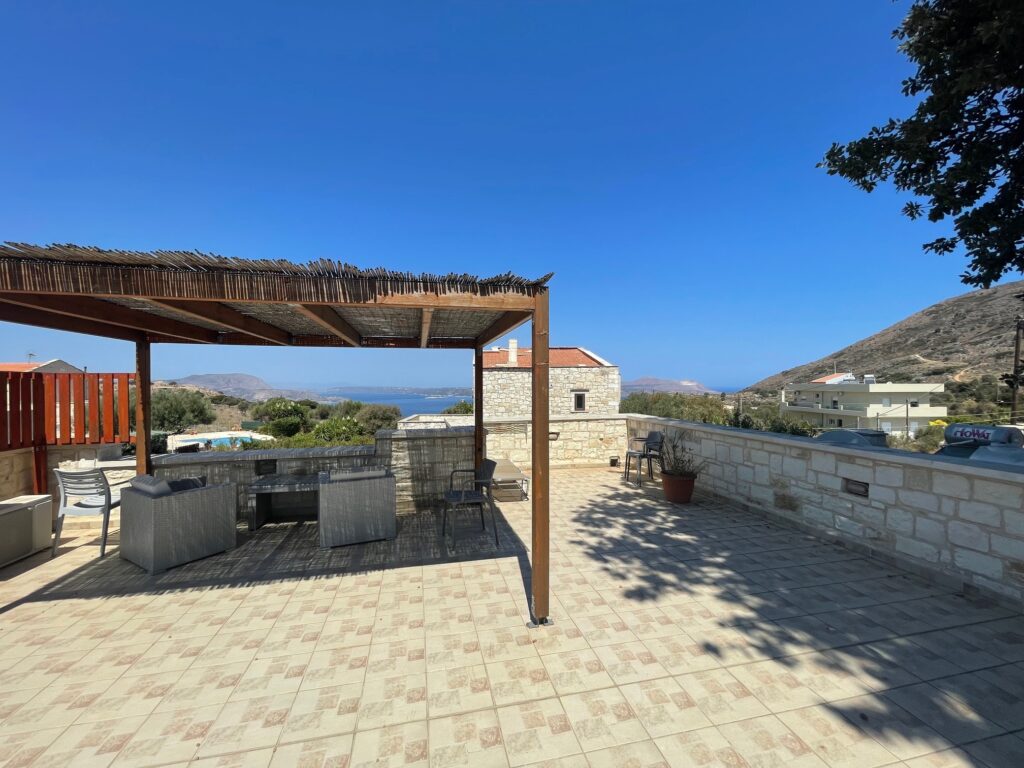 TWO BEAUTIFUL HOUSES FOR SALE IN DRAPANOS