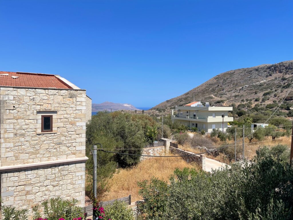 DEUX BELLES MAISONS À VENDRE À DRAPANOS