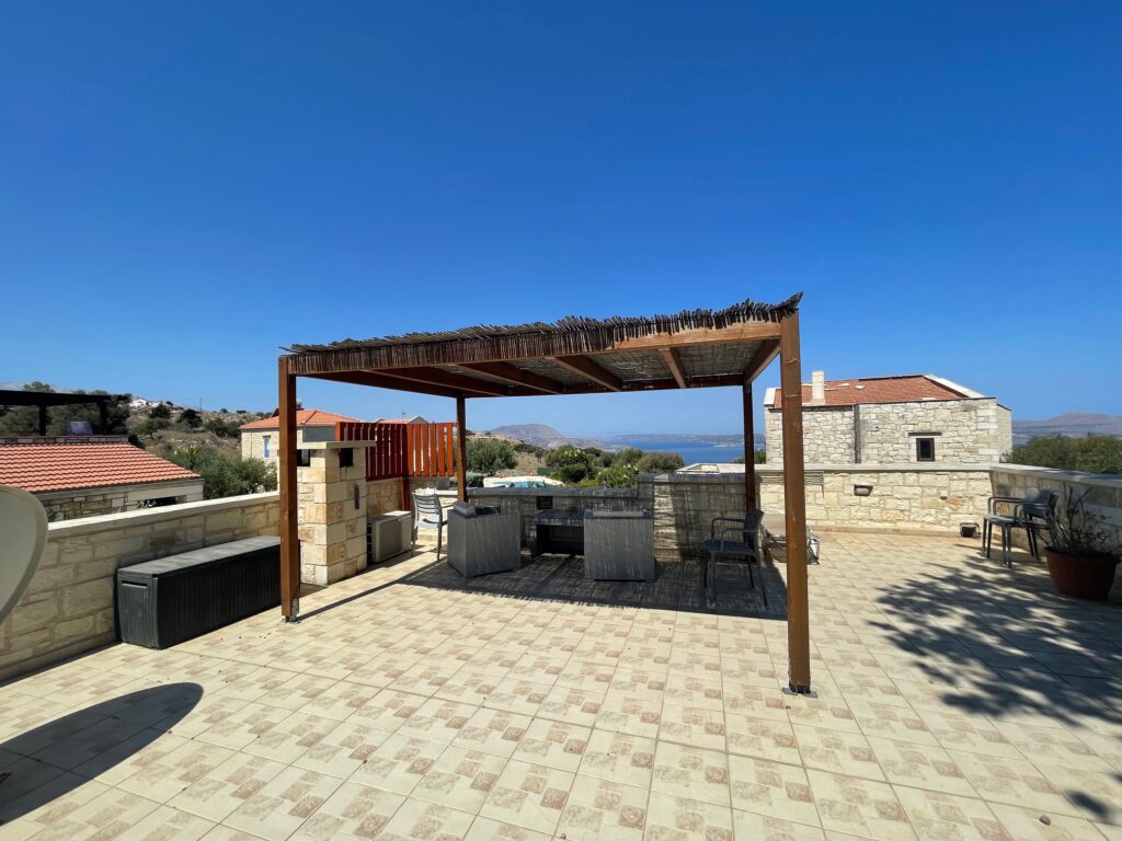 TWO BEAUTIFUL HOUSES FOR SALE IN DRAPANOS