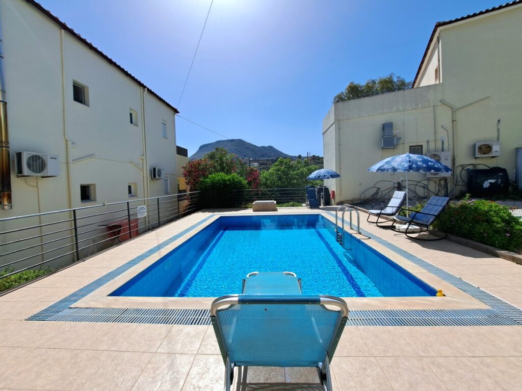 2 BEDROOM MAISONETTE IN PLAKA