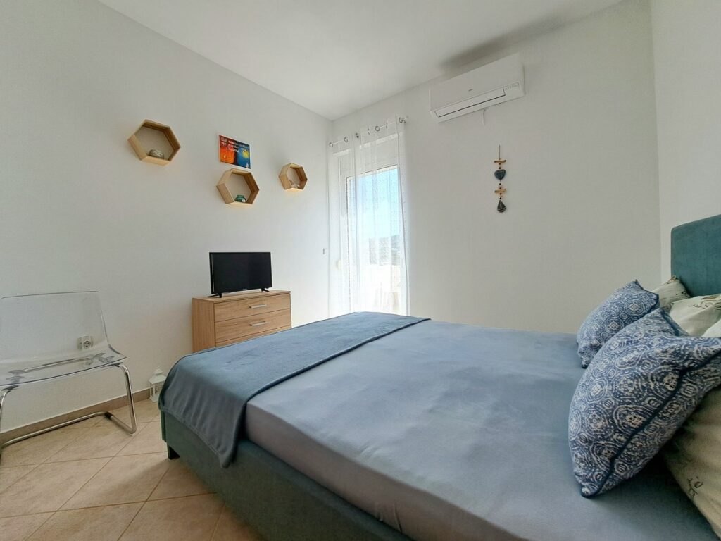 2 BEDROOM MAISONETTE IN PLAKA