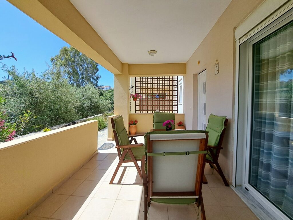 2 BEDROOM MAISONETTE IN PLAKA