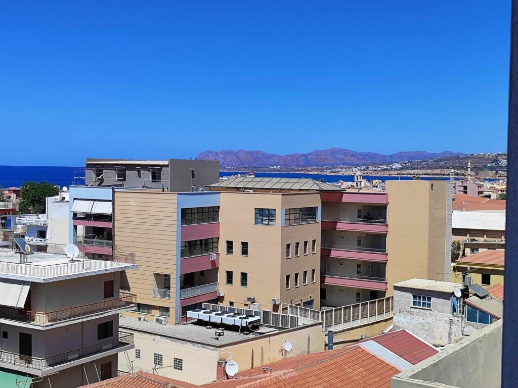 APARTMENT FOR SALE IN THE CENTER OF CHANIA