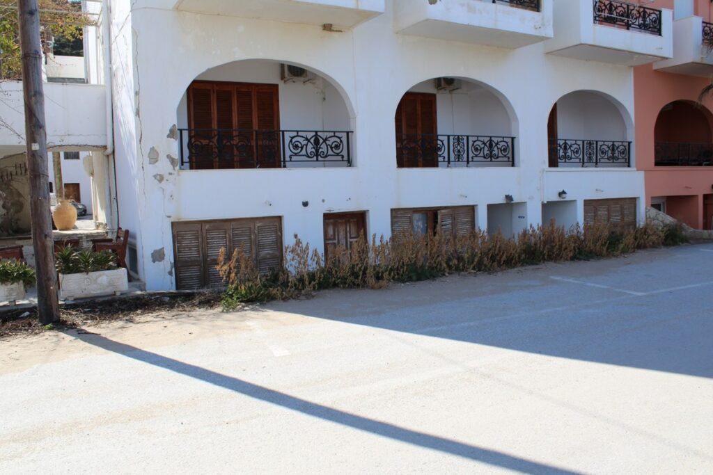 SEAFRONT 6 APARTMENTS FOR SALE IN KALYVES