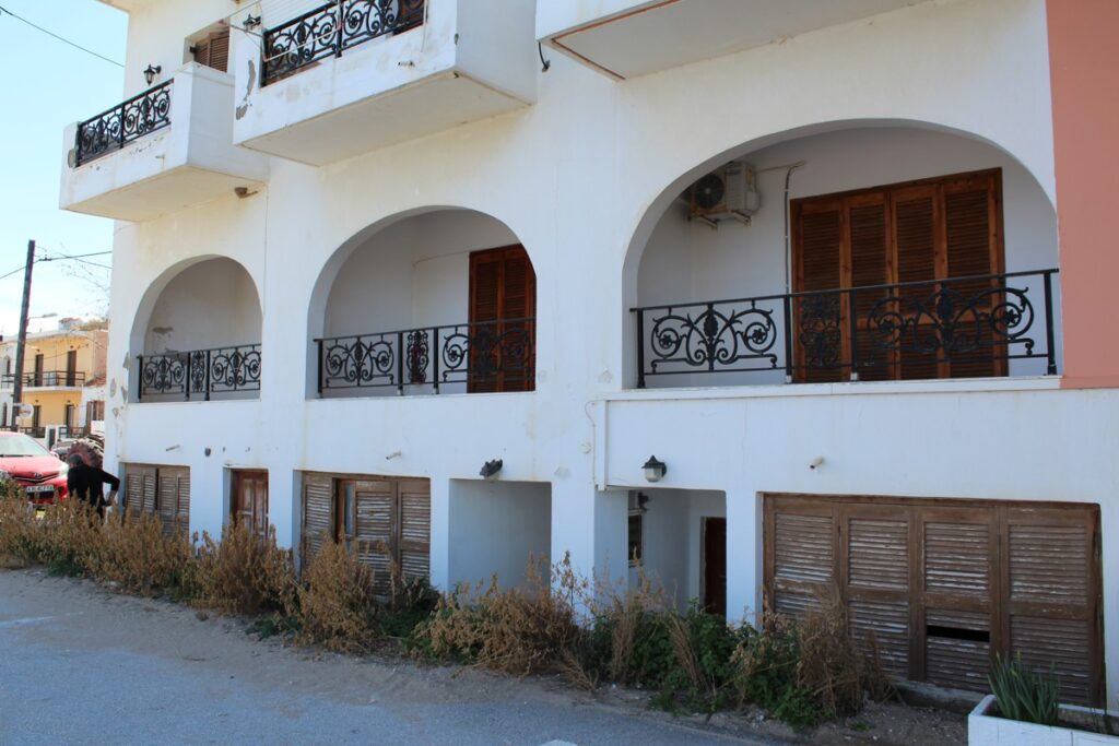 SEAFRONT 6 APARTMENTS FOR SALE IN KALYVES