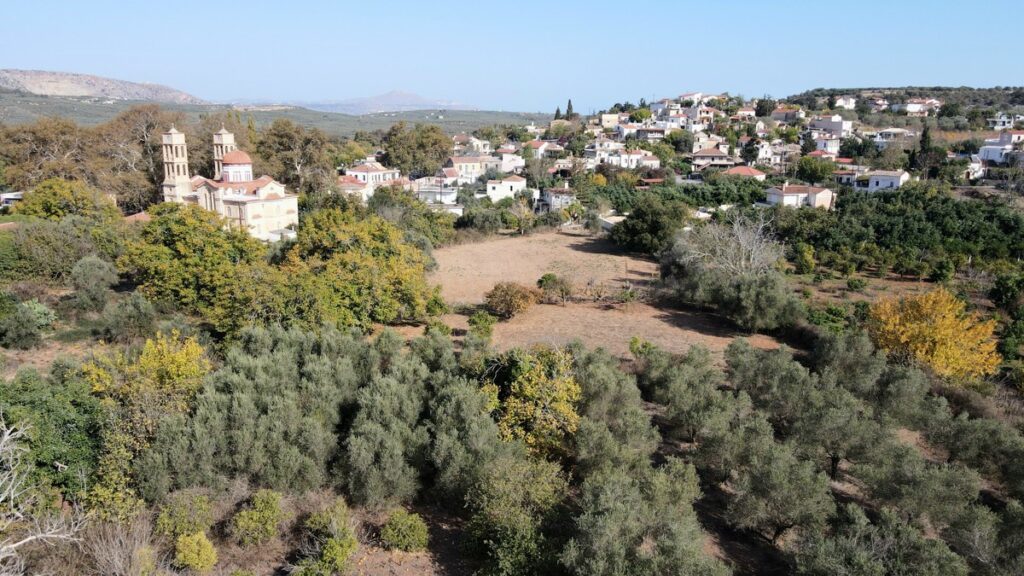 BIG PLOT IN ARMENOI FOR SALE